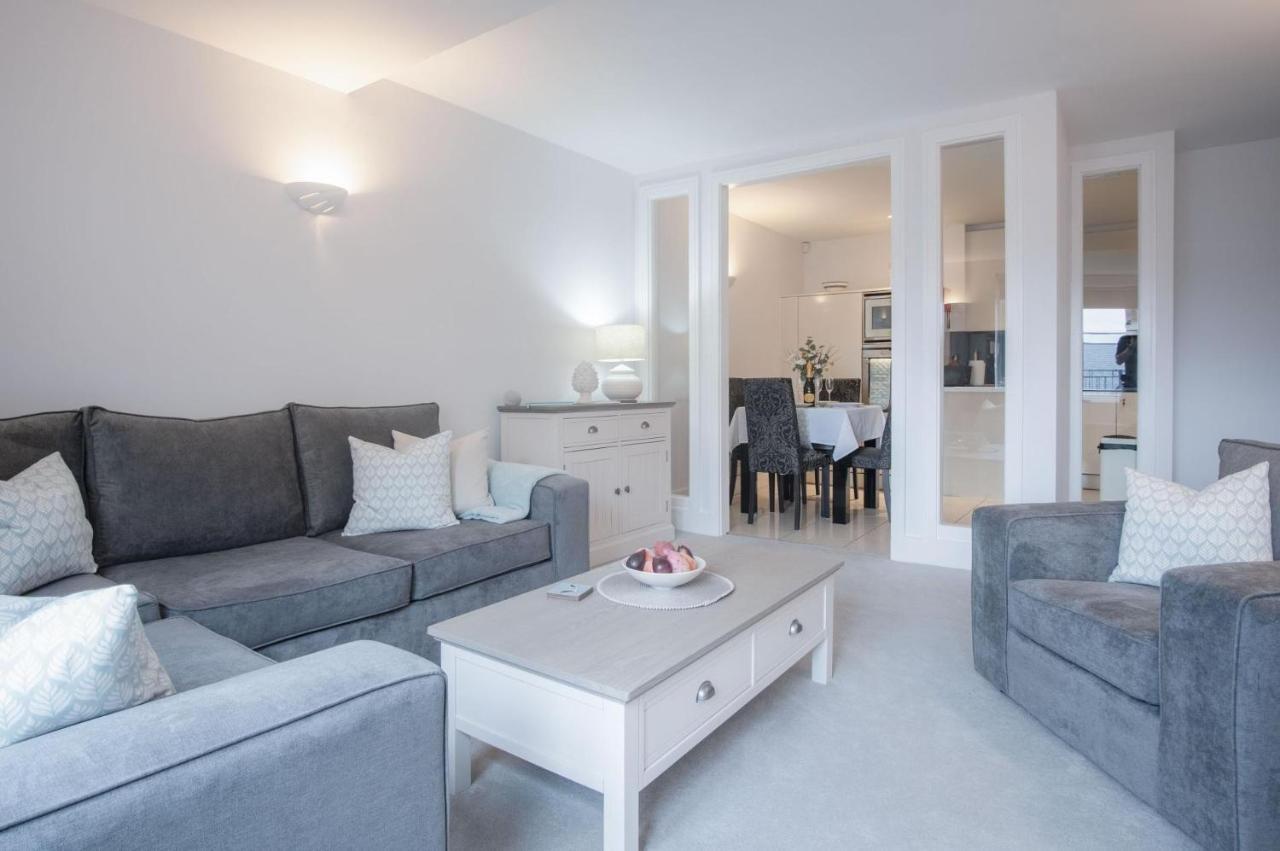 Minarvon - 2 Bedroom Apartment - Saundersfoot Exterior photo