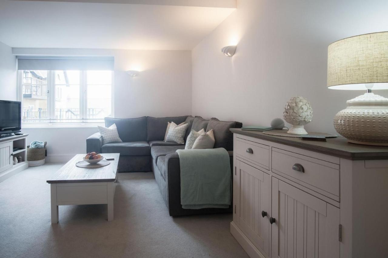 Minarvon - 2 Bedroom Apartment - Saundersfoot Exterior photo