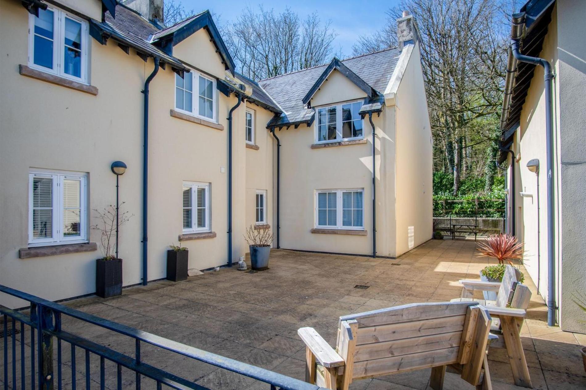 Minarvon - 2 Bedroom Apartment - Saundersfoot Exterior photo