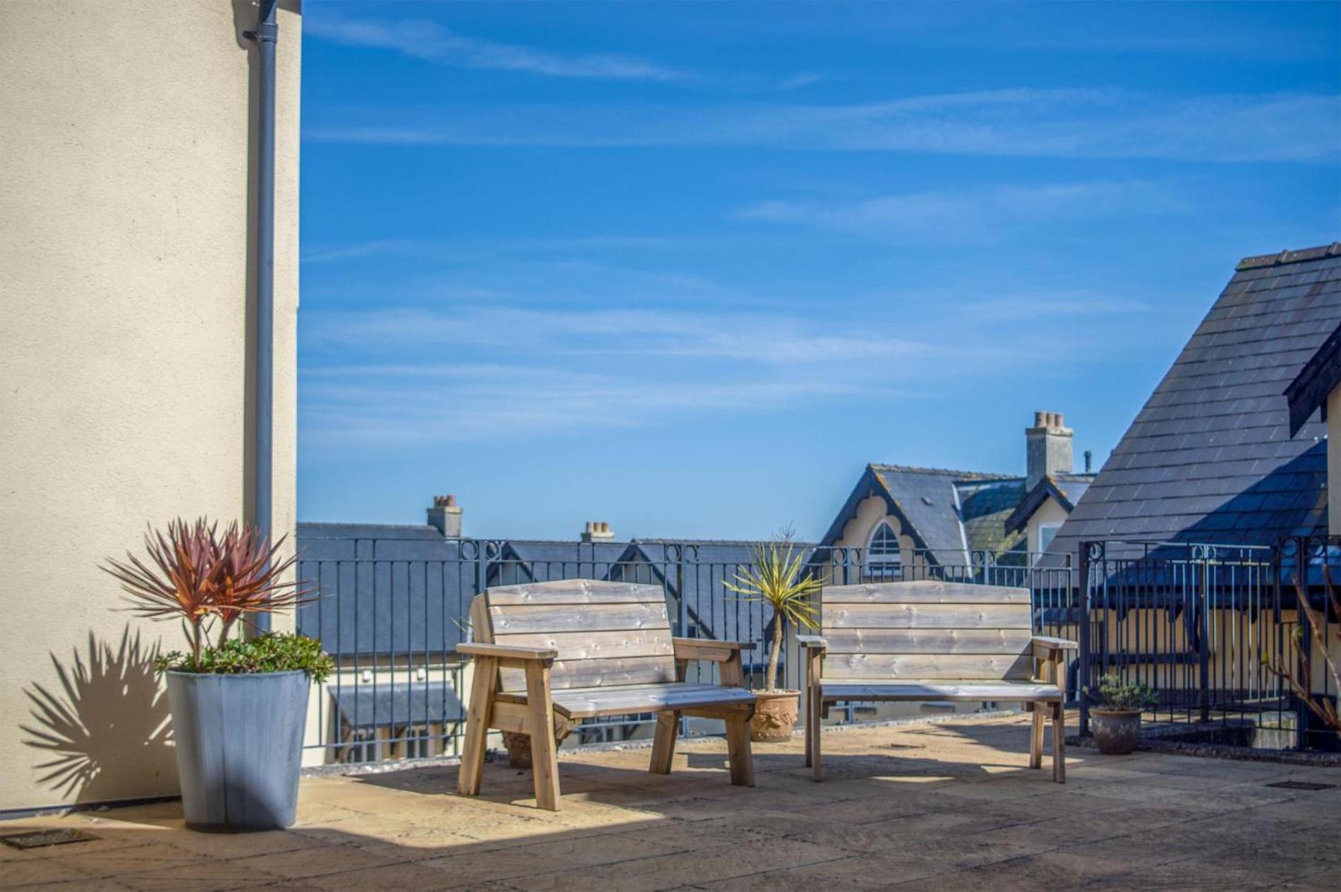 Minarvon - 2 Bedroom Apartment - Saundersfoot Exterior photo